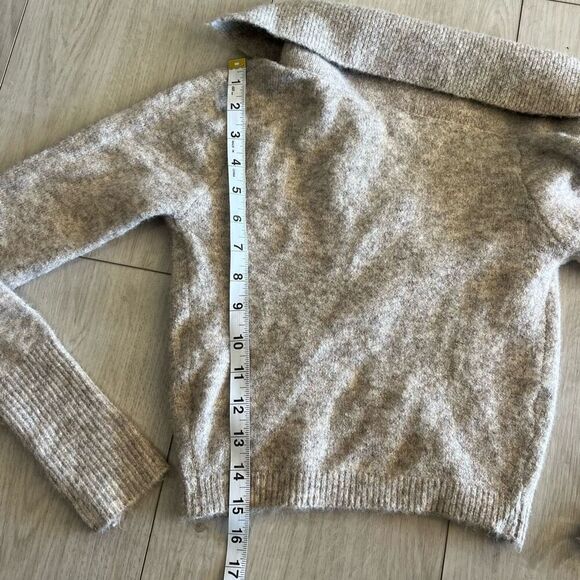 Gray Button-Up Women's Sweater - Picture 4 of 7